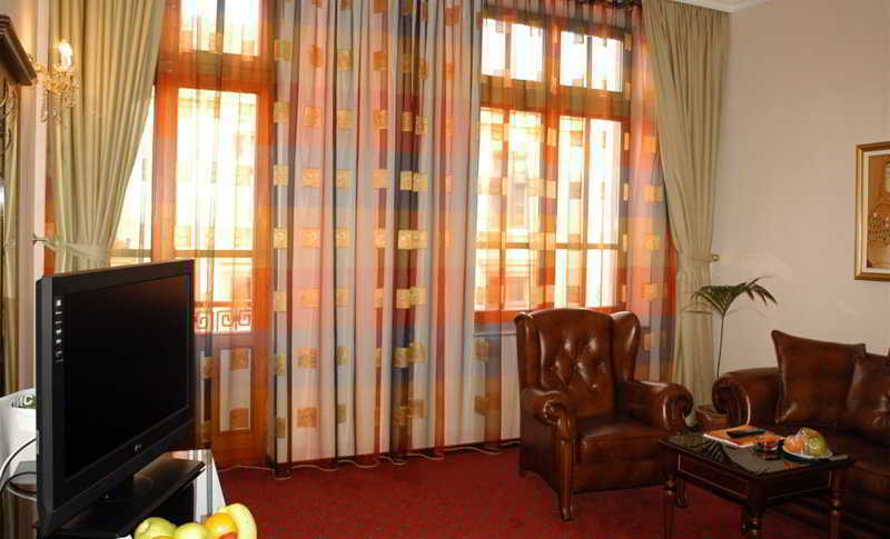 Hotel Millenium Bitola Esterno foto