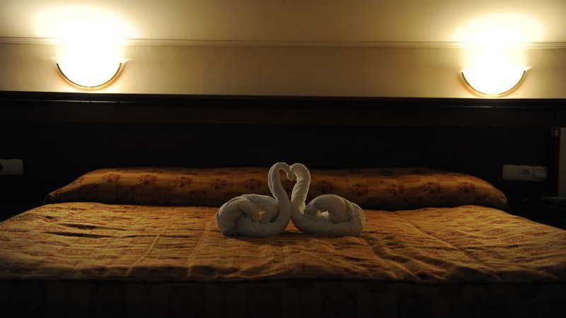 Hotel Millenium Bitola Esterno foto