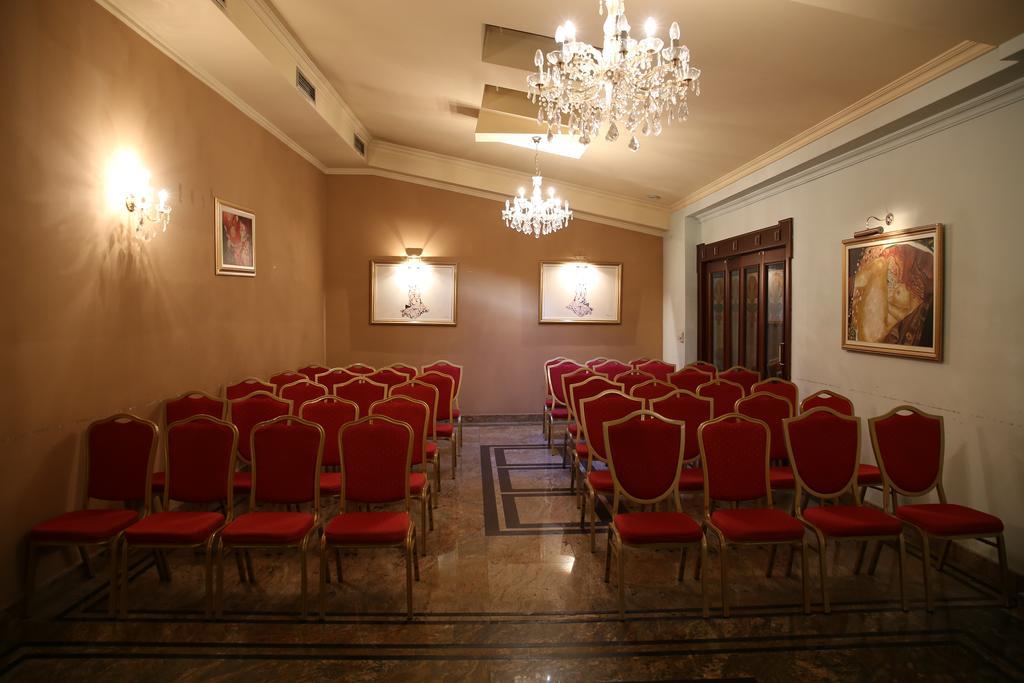 Hotel Millenium Bitola Esterno foto