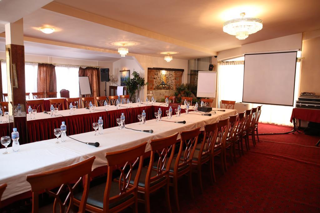 Hotel Millenium Bitola Esterno foto