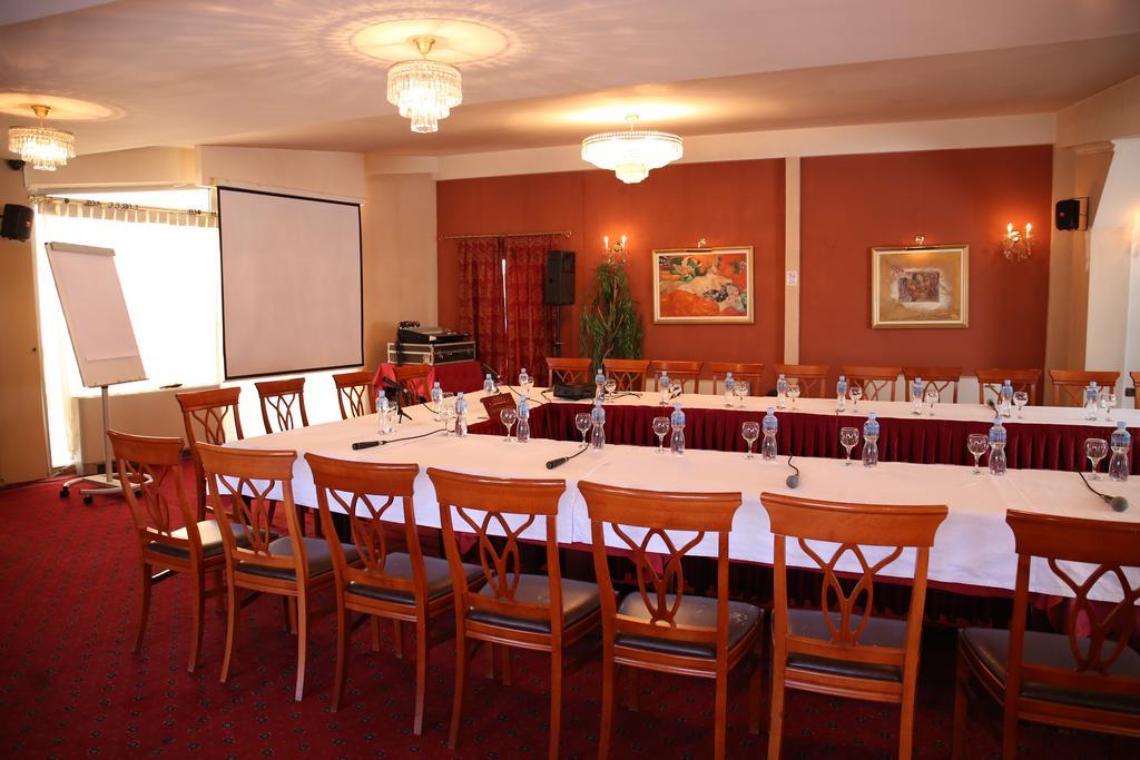 Hotel Millenium Bitola Esterno foto