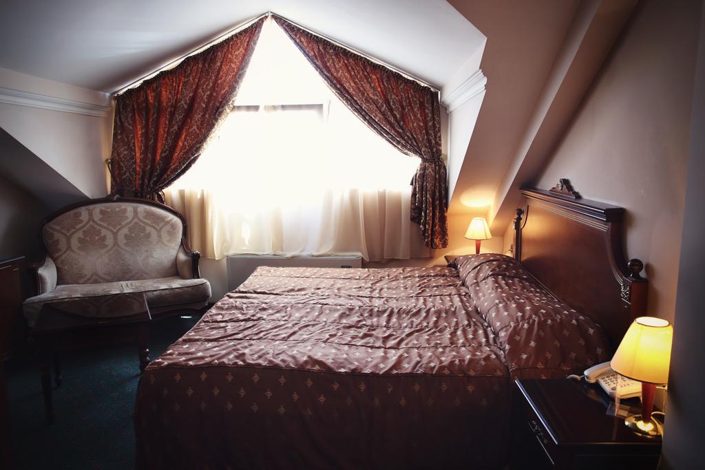 Hotel Millenium Bitola Esterno foto