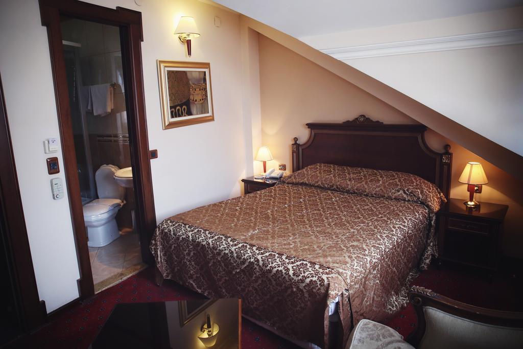 Hotel Millenium Bitola Esterno foto